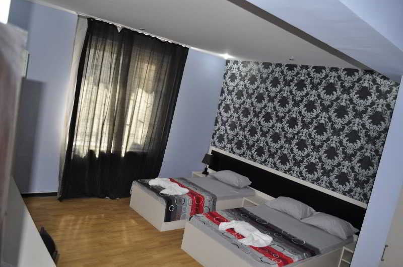 Hotel Cristal Palace Tbiliszi Kültér fotó